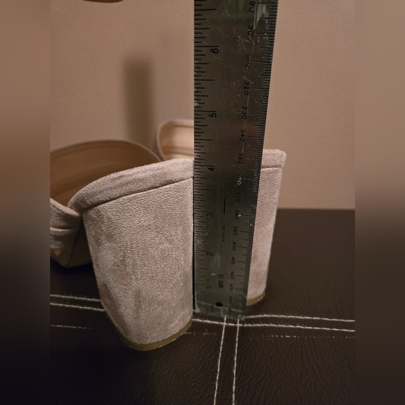 Steve Madden Slip On 4" High Heels - Size 40 EURO - Picture 7 of 7